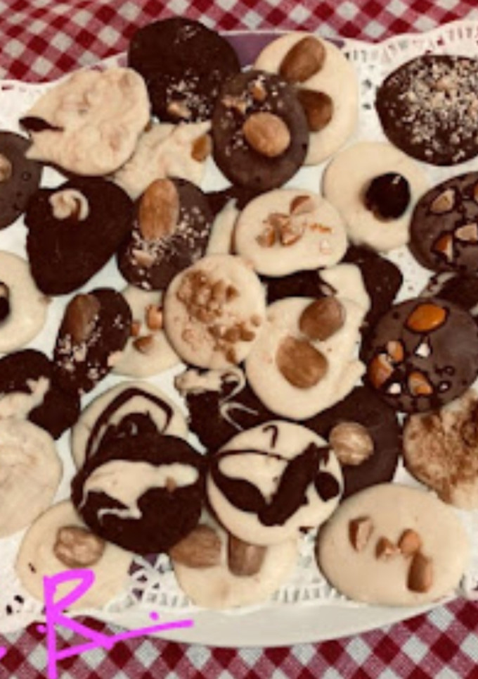 Una foto de Caprichos de chocolate con frutos secos