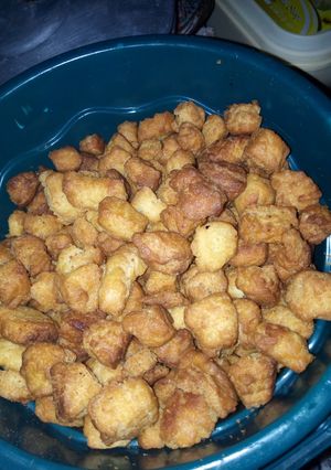 A picture of Chin chin.