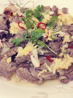 Hình của món Bắp bò chua ngọt.