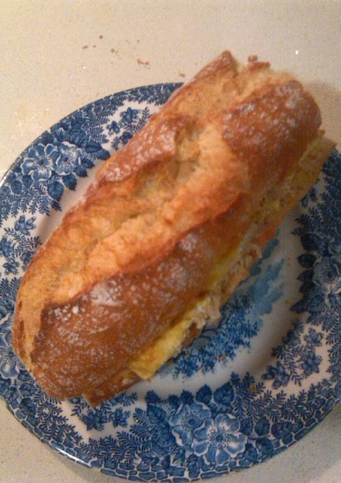 Una foto de Bocadillo de tortilla a la francesa
