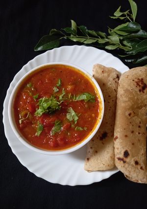 ટામેટા નું શાક (Tomato Shak Recipe In Gujarati) રેસીપી મુખ્ય ફોટો