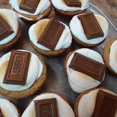 A picture of S'mores Cookie Cups.