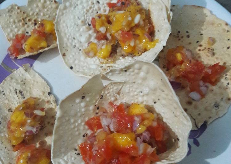 Mango salsa in papad basket #summer flavours #savoury