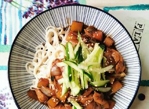 Hình của món Mì tương đen hàn quốc.