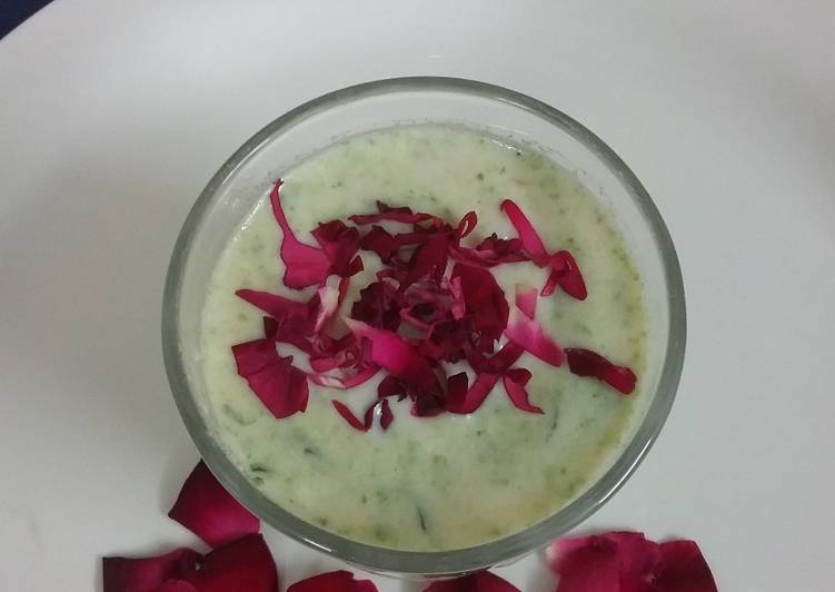 Recipe of Quick Gulab thandai