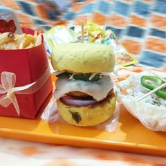 Upma burger A picture of Upma burger.