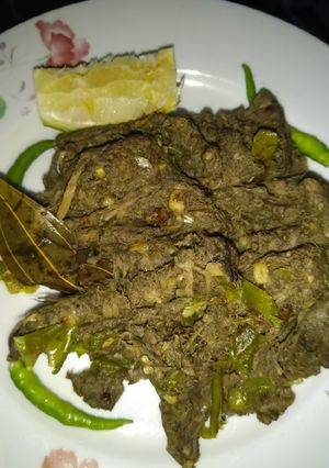 কচু রসুন দিয়ে ভাজি রেসিপির প্রধান ছবি