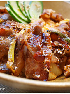 《Peggy廚房》日式月見燒肉飯(二人份) 的食譜成品照片