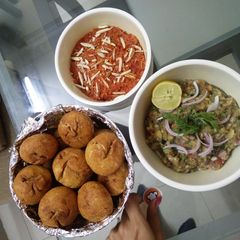 A picture of Litti chokha.