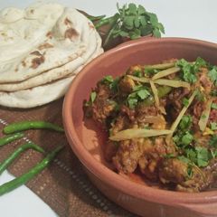 A picture of Chicken handi.