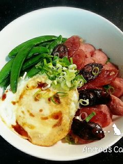 黯然銷魂香腸煲仔飯(平底鍋版) 的食譜成品照片