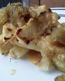 Bastones de yuca en salsa y cebolla caramelizada🌰🍅🍯!!!