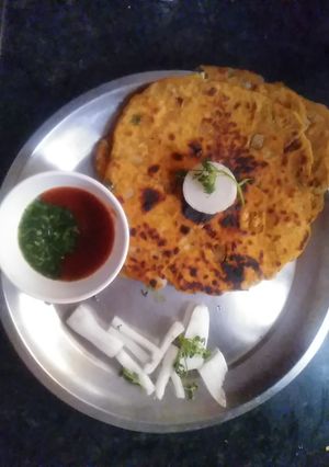 मूली का पराठा (mooli ka paratha recipe in Hindi) रेसिपी मुख्य फोटो
