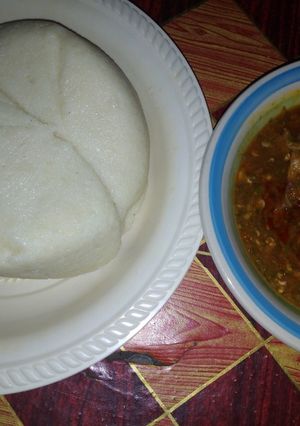 A picture of Tuwon semovita da miyan danyen kubewa.