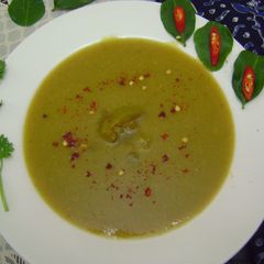 A picture of Lemony Bottle Gourd Soup.