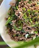 Rau Tầm Ma Xào Bò Bằm