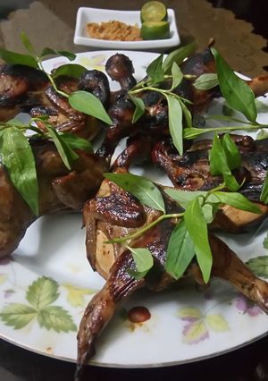 Hình của món Chim trời nướng tỏi ớt.