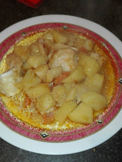Una foto de Patatas con bacalao en la olla GM g