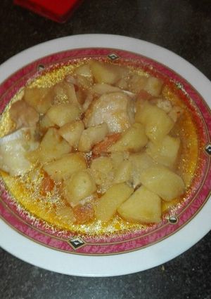 Una foto de Patatas con bacalao en la olla GM g
