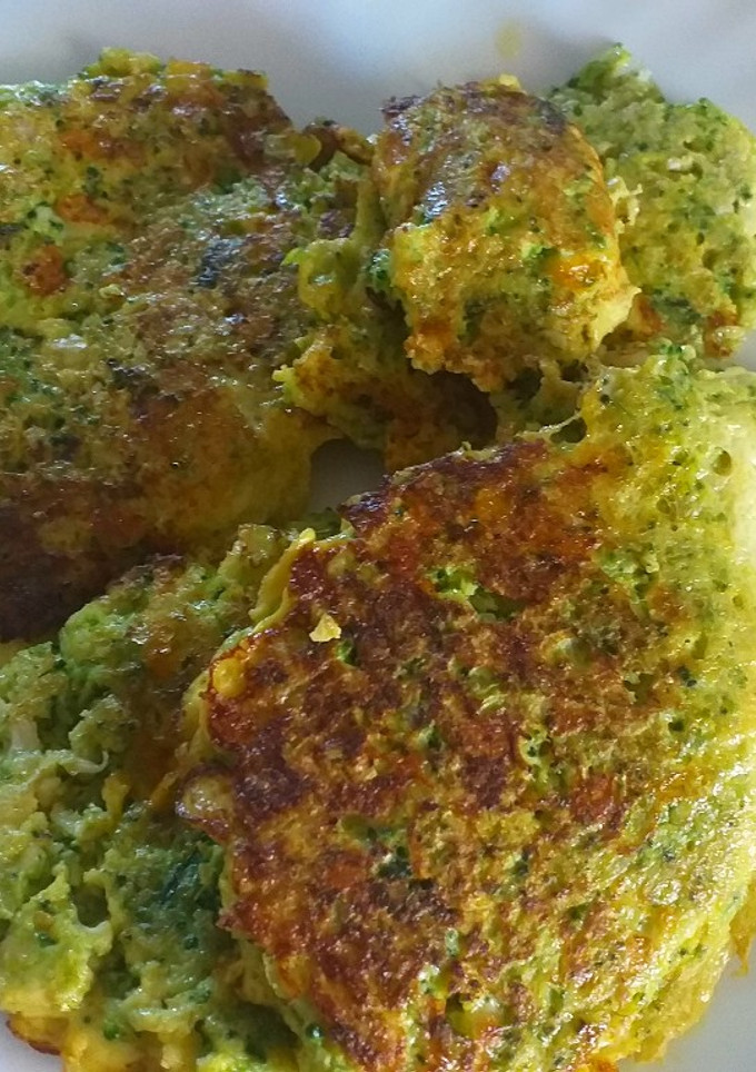 Una foto de Tortitas de brocóli