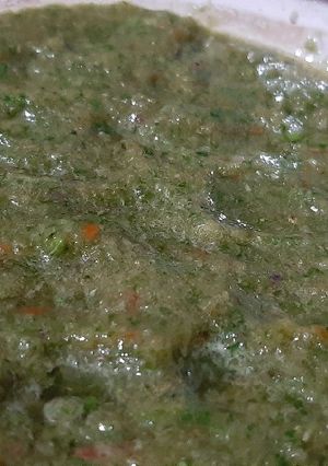 A picture of Coriander chutney.