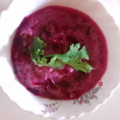 A picture of Beetroot raita.