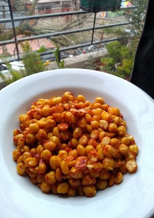 Una foto de Garbanzos crocantes con salsa agridulce