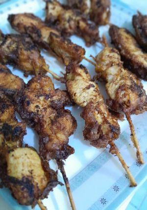 A picture of 3 ingredients chicken sticks.