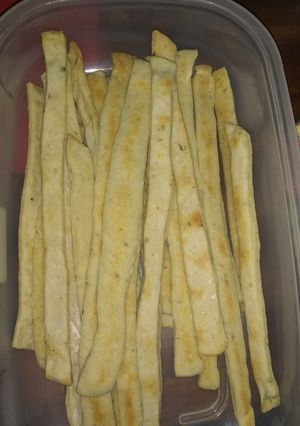 Una foto de Grisines de queso y orégano súper fácil