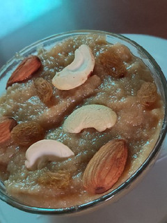 રાજગરા નો શીરો (Rajgira Sheera Recipe In Gujarati) રેસીપી મુખ્ય ફોટો