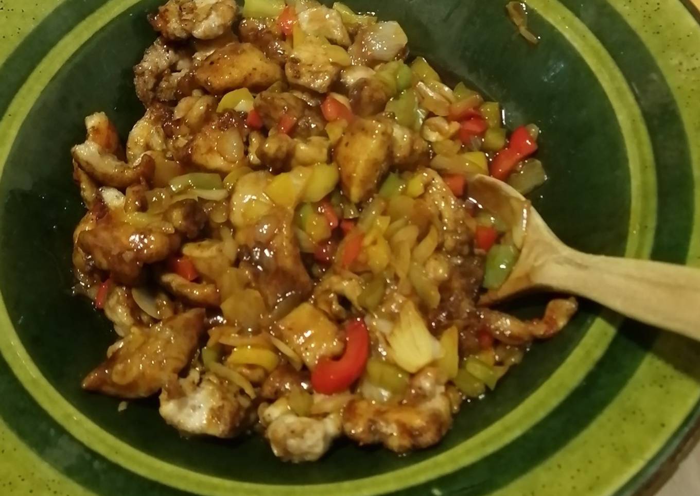 Pollo con verduras estilo cantonés