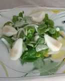 Ensalada de berro cebolla y pera