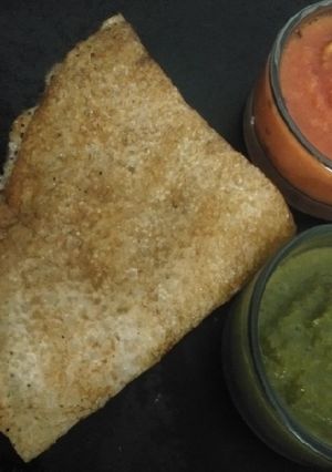 રવા ઢોસા (Rava Dosa Recipe In Gujarati) રેસીપી મુખ્ય ફોટો