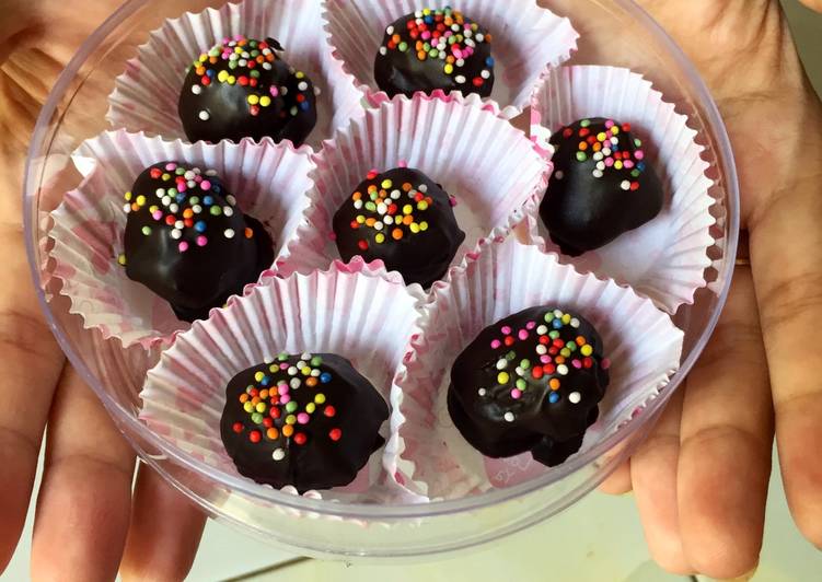 5 Langkah Resep : Kurma Cokelat Sprinkle (Kue Lebaran Tanpa Oven) Yang Cepat
