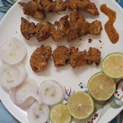 A picture of Butter chicken tikka.