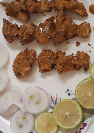 A picture of Butter chicken tikka.