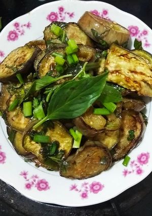 Hình của món Cà tím áp chảo.