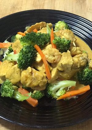 Foto de Caril de frango e camarão