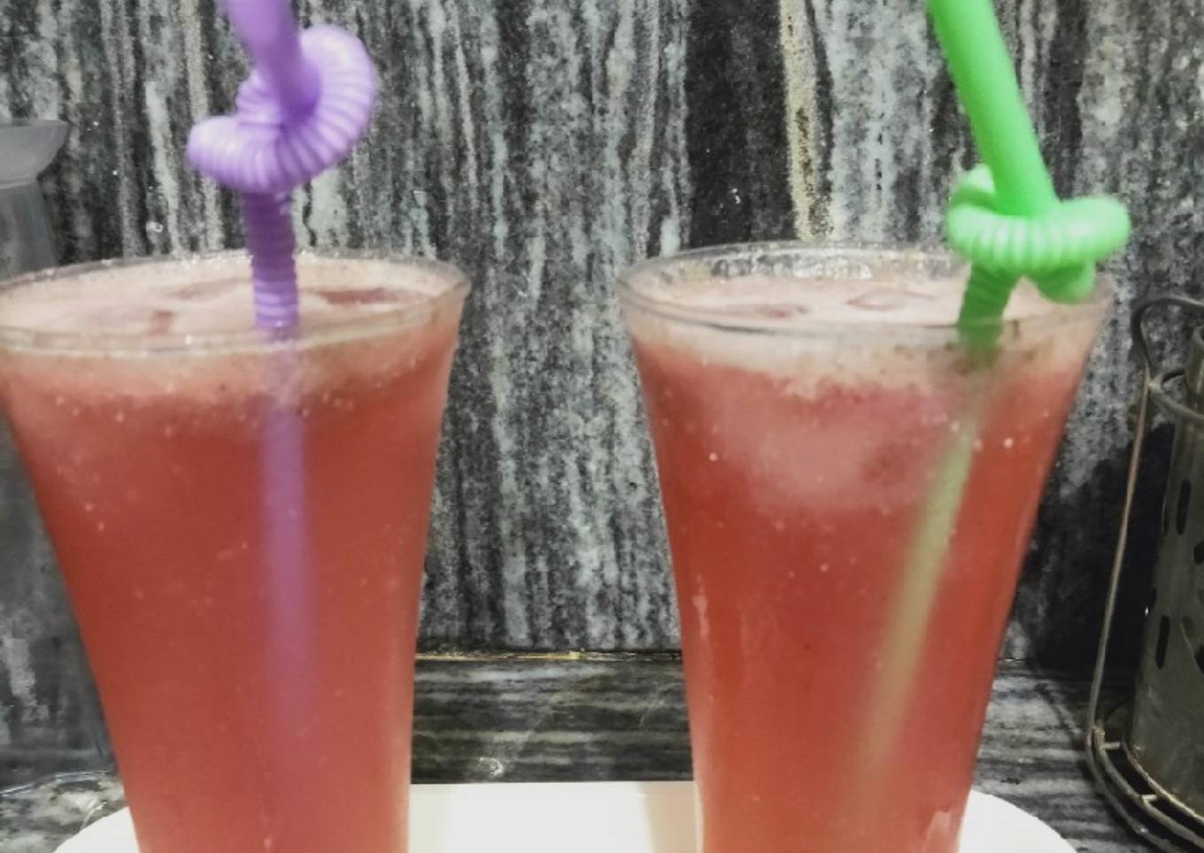 Pomegranate mocktail