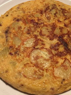 Una foto de Tortilla de patatas con chorizo