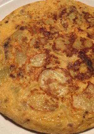 Una foto de Tortilla de patatas con chorizo