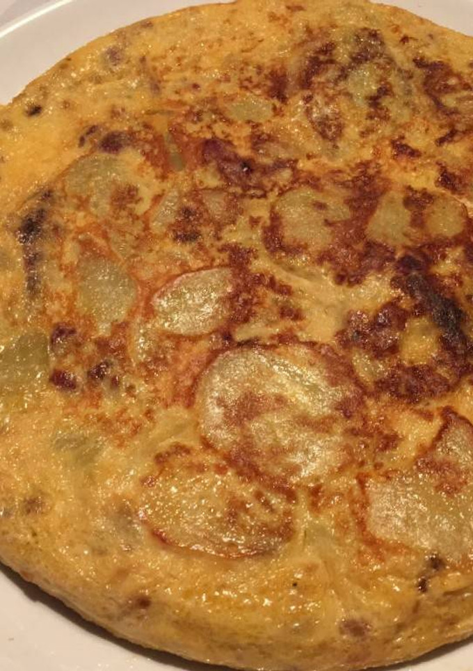 Una foto de Tortilla de patatas con chorizo