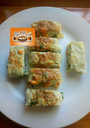 A picture of Omelette egg roll.