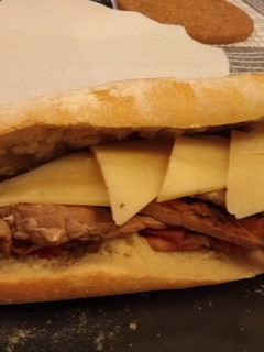 Una foto de Pepito Ibérico con toque picante