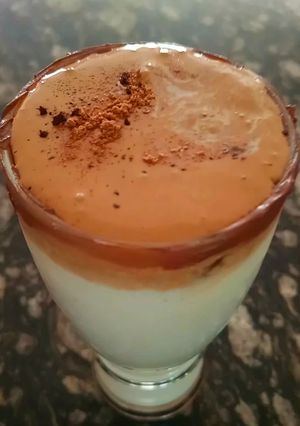 A picture of Oreo Nutella Shake.