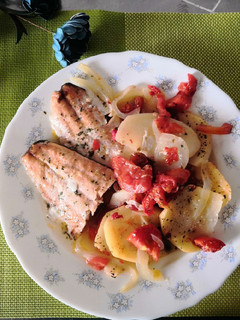 Una foto de Salmón al horno
