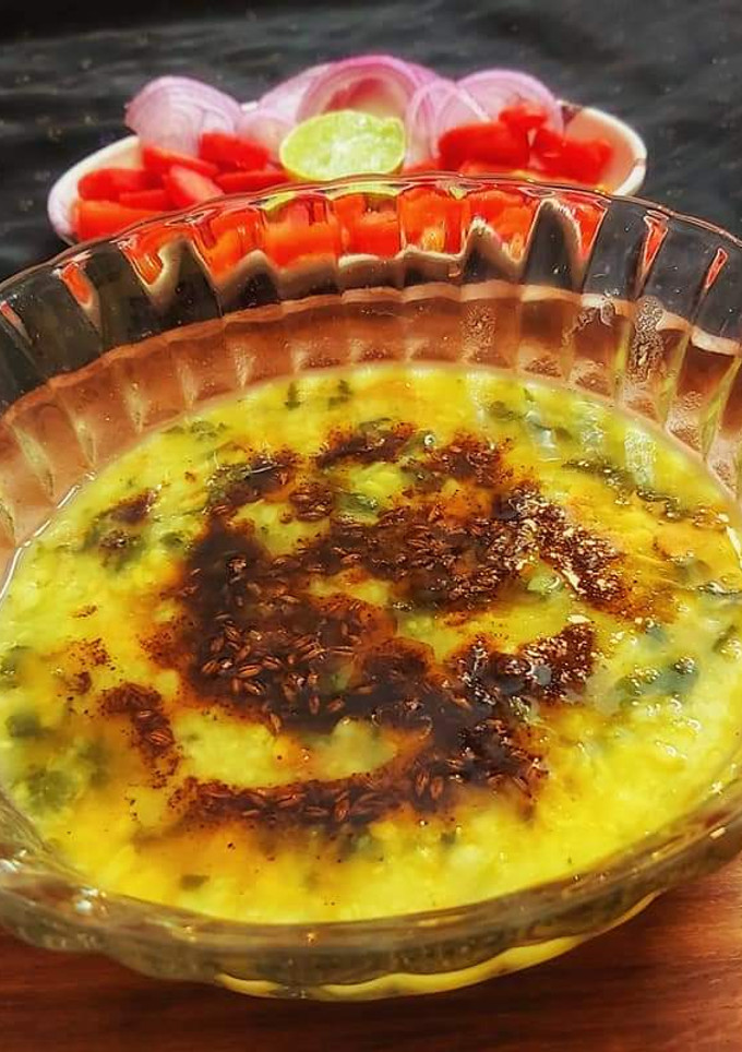 मूंग दाल पालक (moong dal palak recipe in Hindi) रेसिपी मुख्य फोटो
