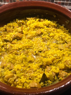 Una foto de Arroz con carne de cerdo adobada