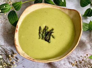 Foto principal de Crema de espárragos verdes (Thermomix)