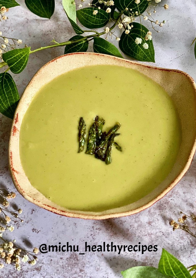 Una foto de Crema de espárragos verdes (Thermomix)
